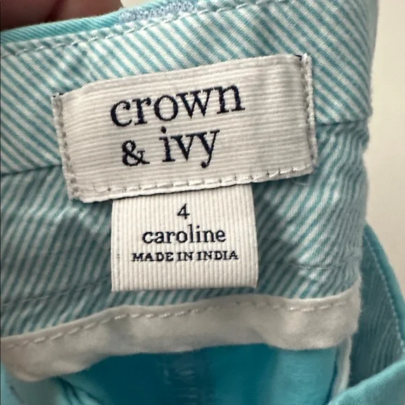 Crown and Ivy Women’s Caroline Shorts bundle size 4 - Picture 12 of 13